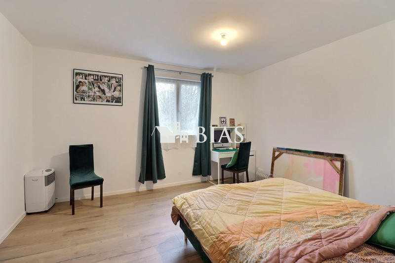 Maison - 363 m² - 10 pièces