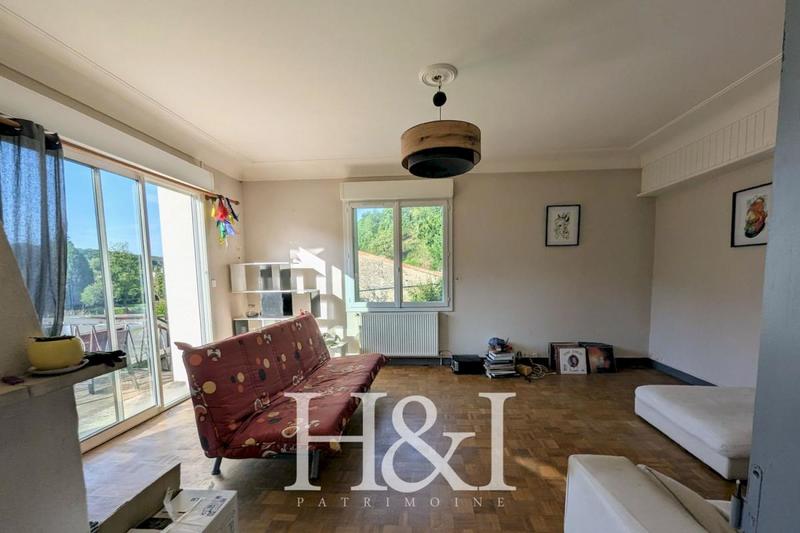 Propriété - 114 m² - 4 pièces