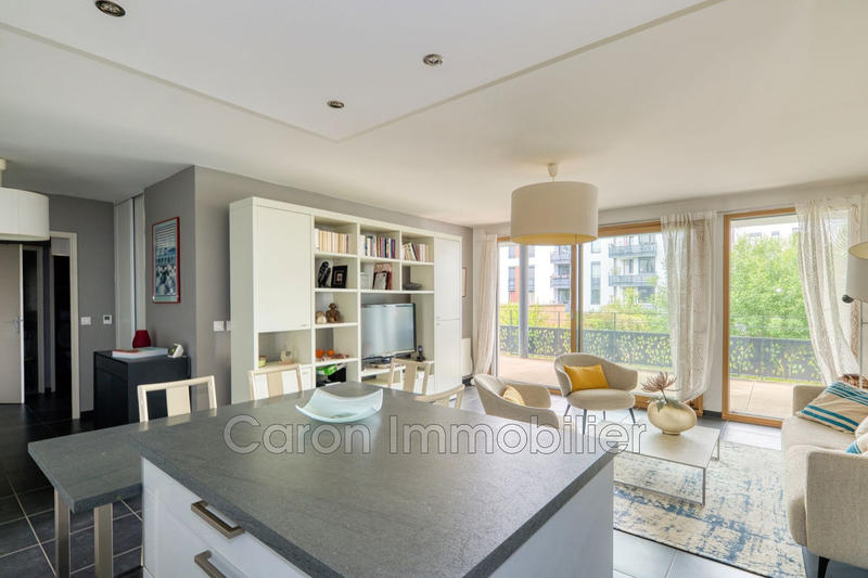 Appartement - 93 m² - 4 pièces