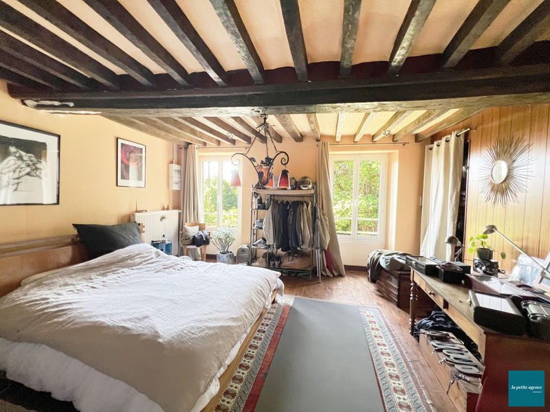 Maison - 281 m² - 8 pièces