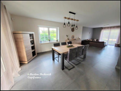 Maison - 166 m² - 6 pièces