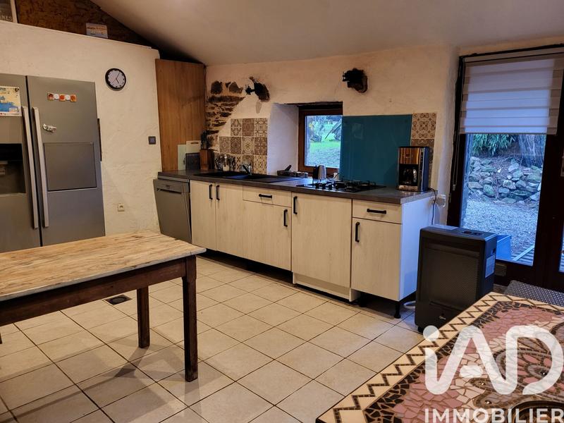 Maison - 288 m² - 11 pièces