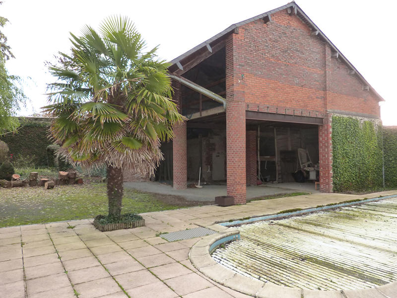 Maison - 240 m² - 10 pièces