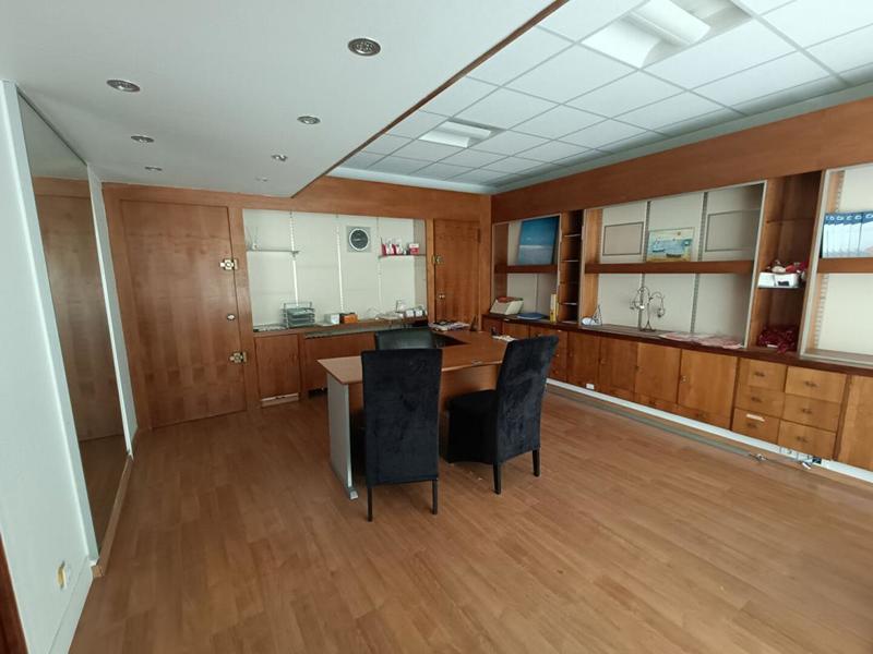 Maison - 191 m² - 5 pièces