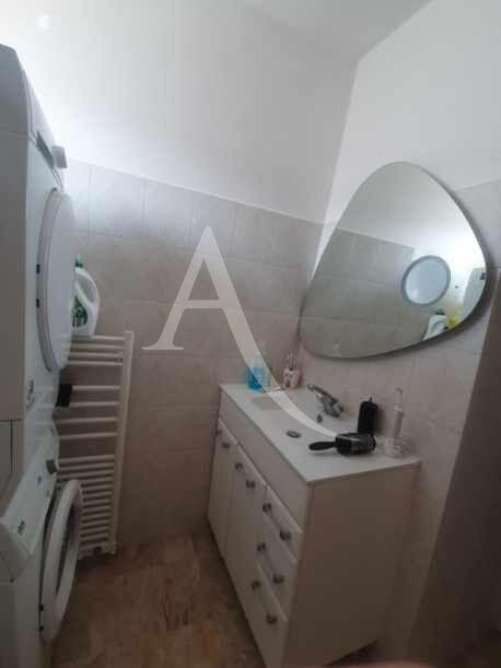 Immeuble - 8 pièces