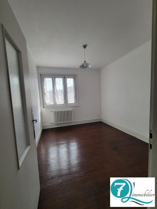 Appartement - 85 m² - 5 pièces