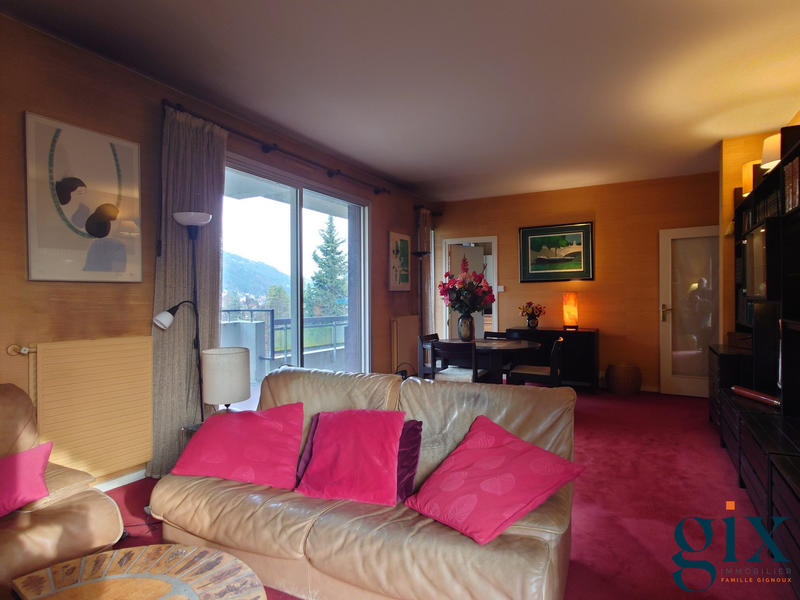 Appartement - 95 m² - 3 pièces