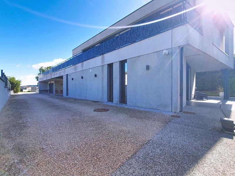 Maison - 169 m² - 5 pièces