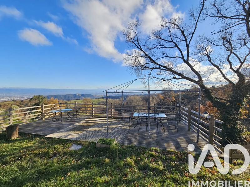 Maison - 278 m² - 10 pièces