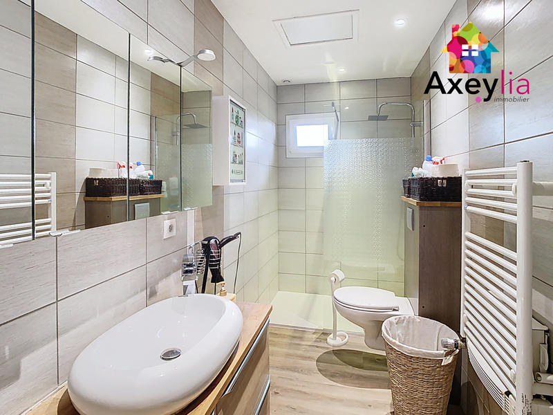 Maison - 136 m² - 6 pièces