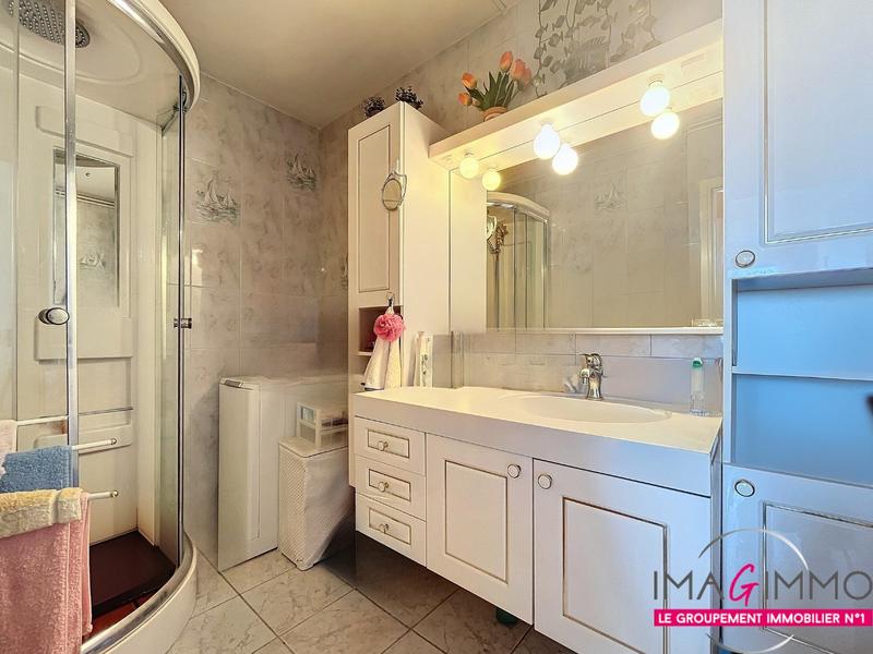 Appartement - 82 m² - 3 pièces