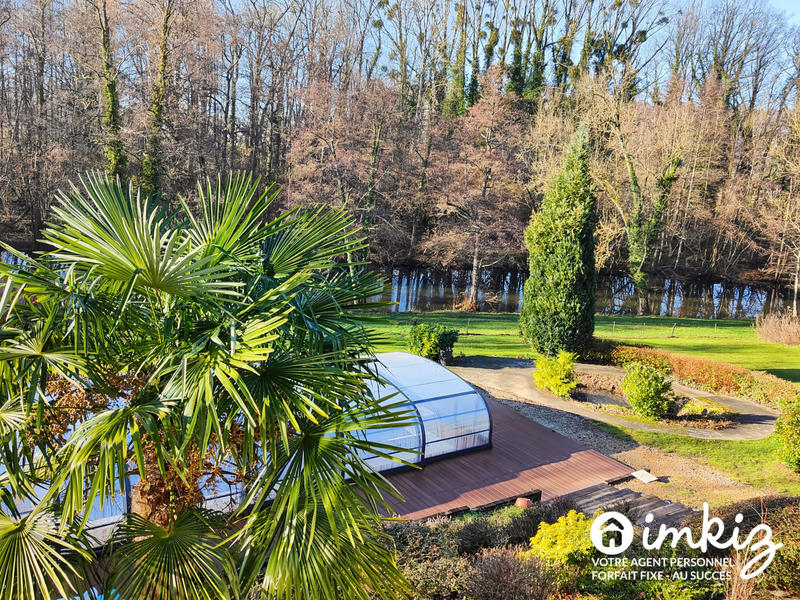 Maison - 227 m² - 7 pièces