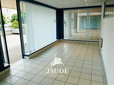 Local commercial - 67 m²