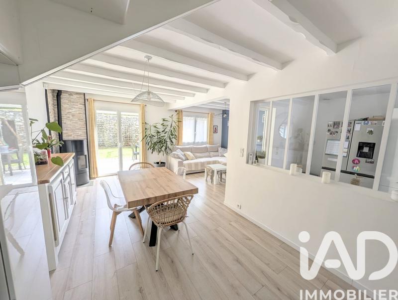 Maison - 94 m² - 5 pièces