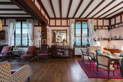 Maison - 321 m² - 14 pièces