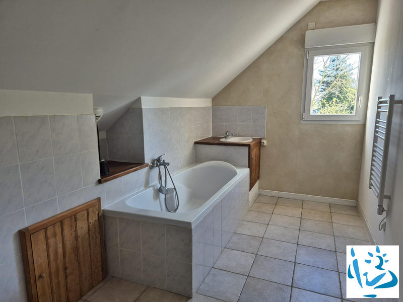 Maison - 136 m² - 6 pièces