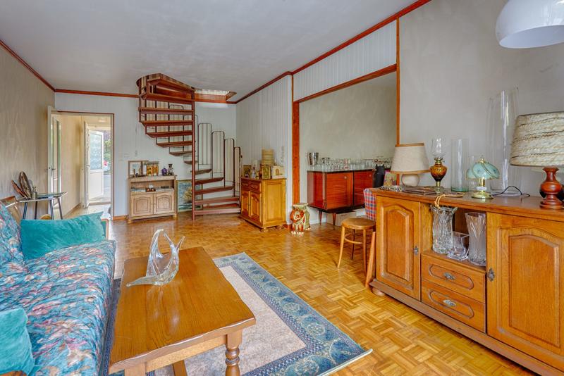 Maison - 97 m² - 6 pièces