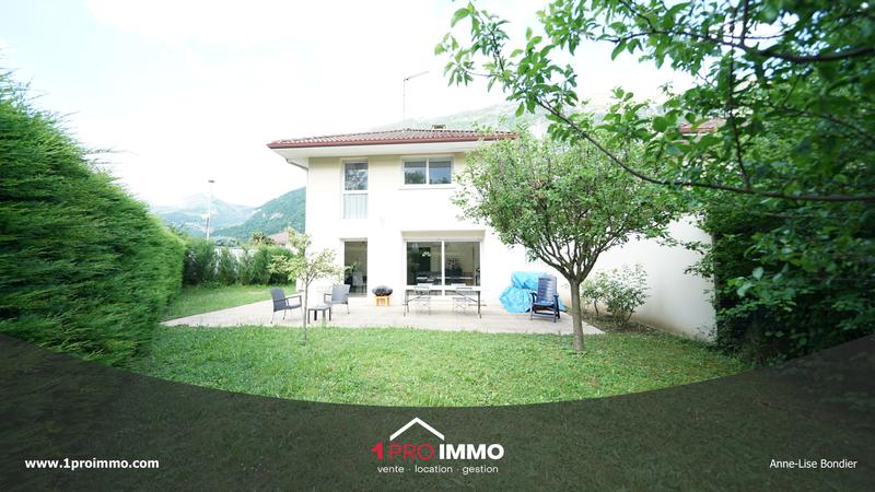 Maison - 95 m² - 4 pièces