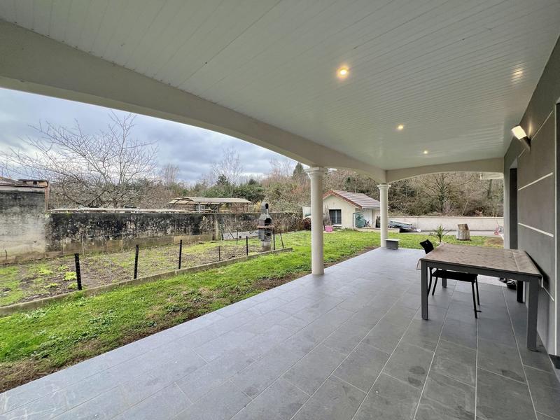 Maison - 140 m² - 5 pièces