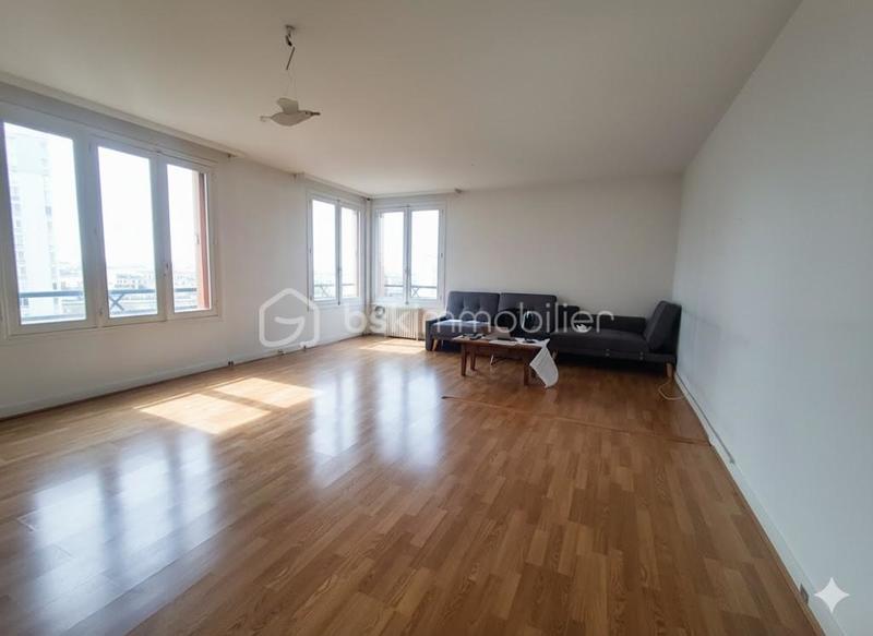 Appartement - 93 m² - 5 pièces