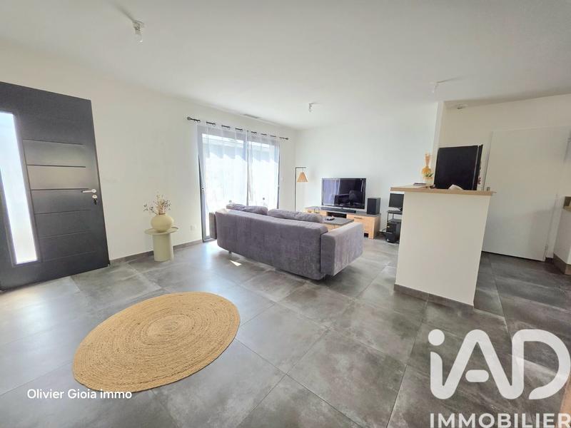 Maison - 95 m² - 4 pièces