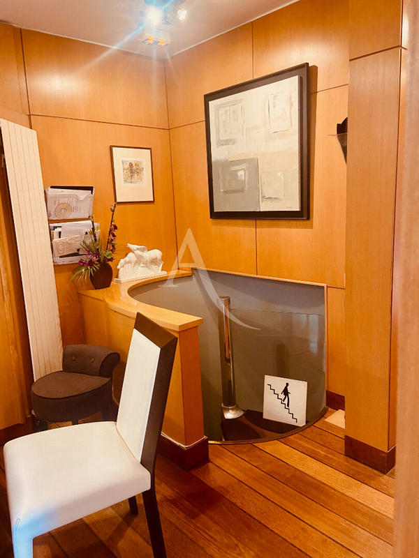 Appartement - 79 m² - 4 pièces