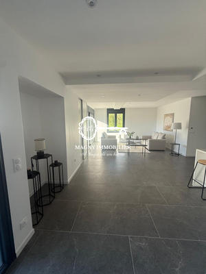 Appartement - 92 m² - 4 pièces