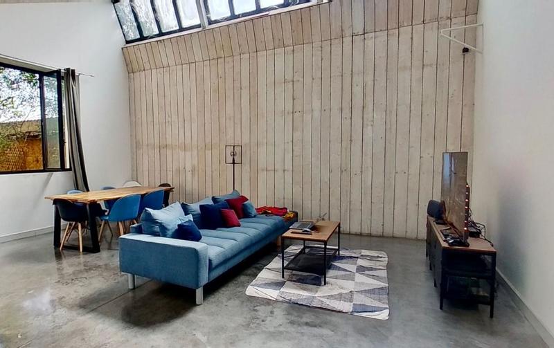 Loft - 115 m² - 4 pièces