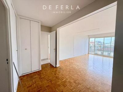 Appartement - 80 m² - 3 pièces