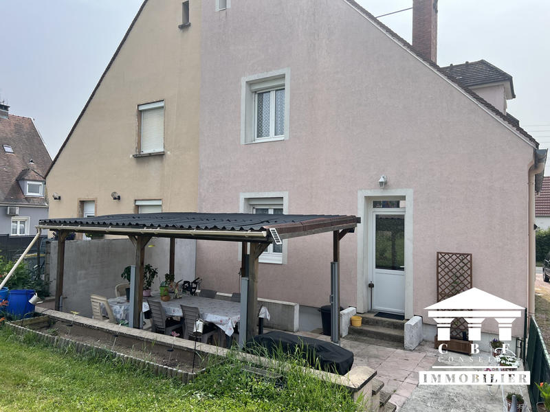 Maison - 95 m² - 4 pièces