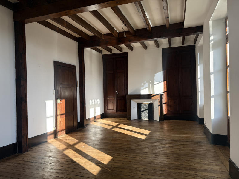 Maison de village - 165 m² - 11 pièces