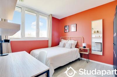 Chambre - 10 m² - 1 pièce