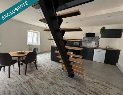 Appartement - 99 m² - 6 pièces