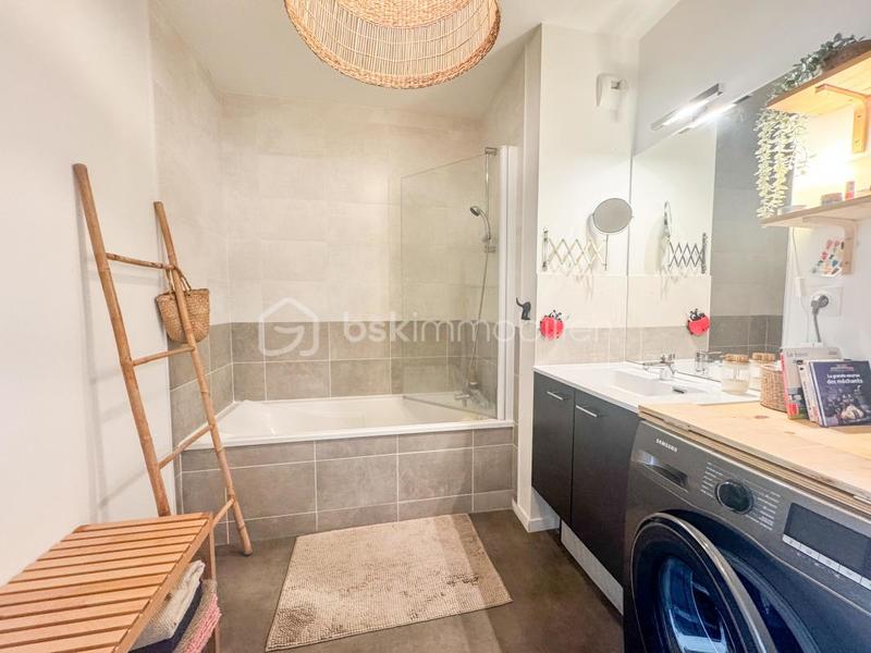 Appartement - 83 m² - 4 pièces