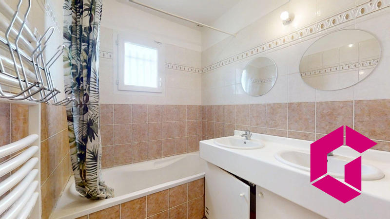 Villa - 124 m² - 7 pièces