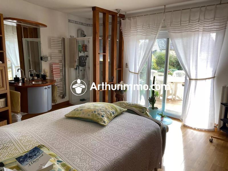 Maison - 180 m² - 6 pièces