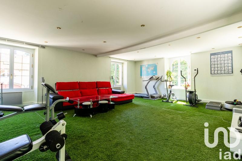 Maison - 655 m² - 14 pièces