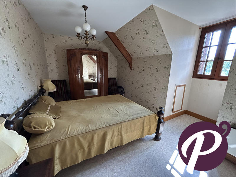 Maison - 184 m² - 8 pièces