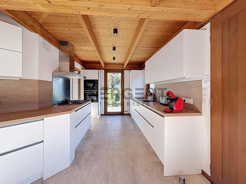 Maison contemporaine - 215 m² - 8 pièces