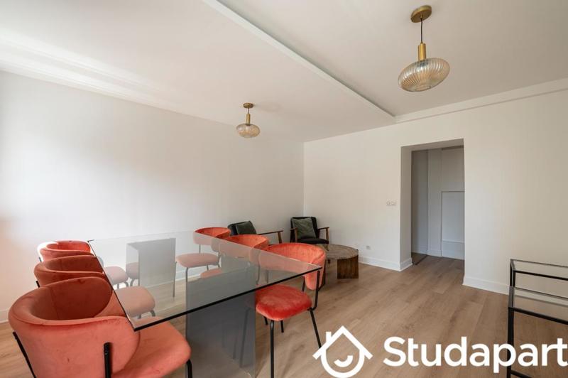 Chambre - 15 m² - 1 pièce