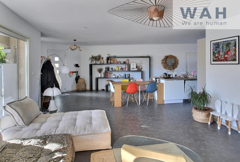 Maison - 145 m² - 6 pièces