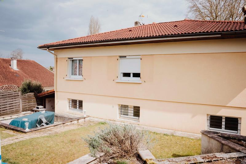 Maison traditionnelle - 160 m² - 6 pièces