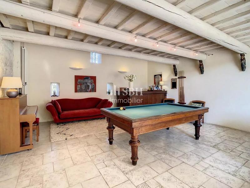 Mas - 285 m² - 10 pièces