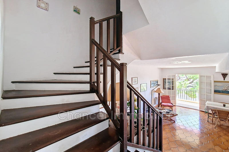 Appartement - 85 m² - 3 pièces