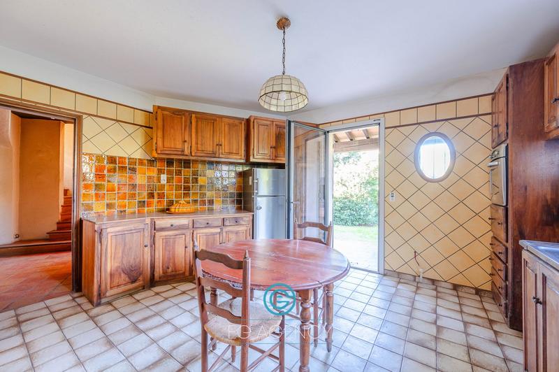 Maison - 200 m² - 6 pièces