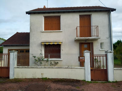 Maison - 80 m² - 5 pièces