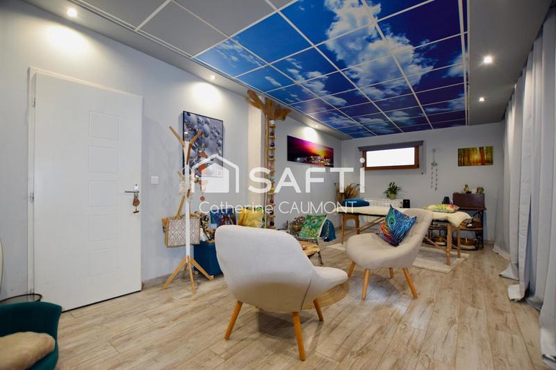 Maison - 212 m² - 8 pièces