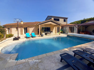 Maison - 184 m² - 6 pièces