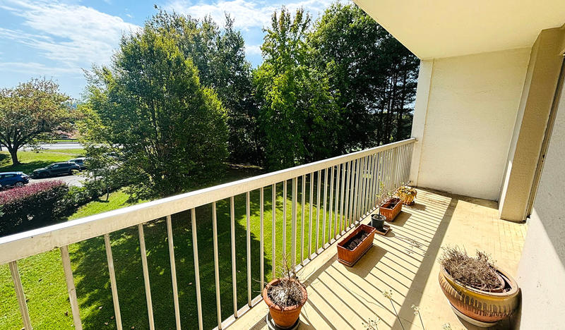 Appartement - 90 m² - 4 pièces