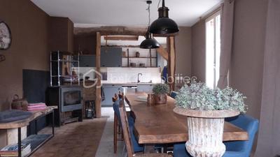 Maison de ville - 130 m² - 9 pièces